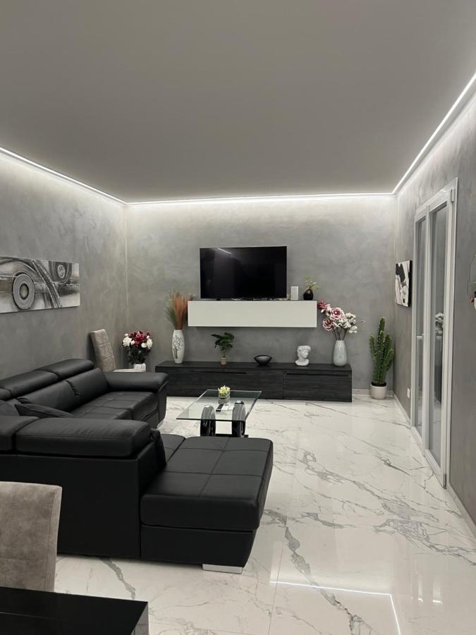 Corso Montecarlo Lejlighed Ventimiglia Eksteriør billede