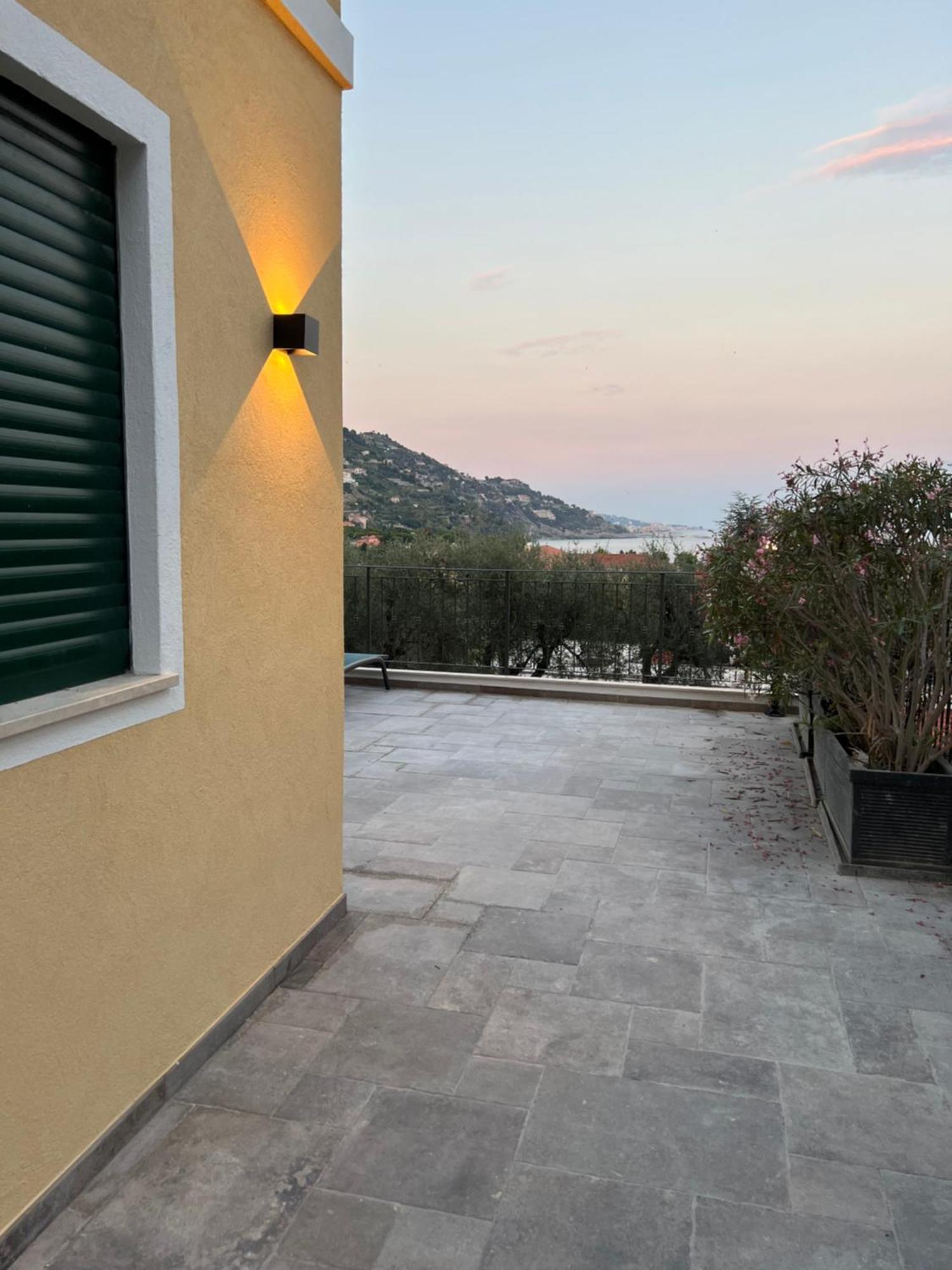 Corso Montecarlo Lejlighed Ventimiglia Eksteriør billede
